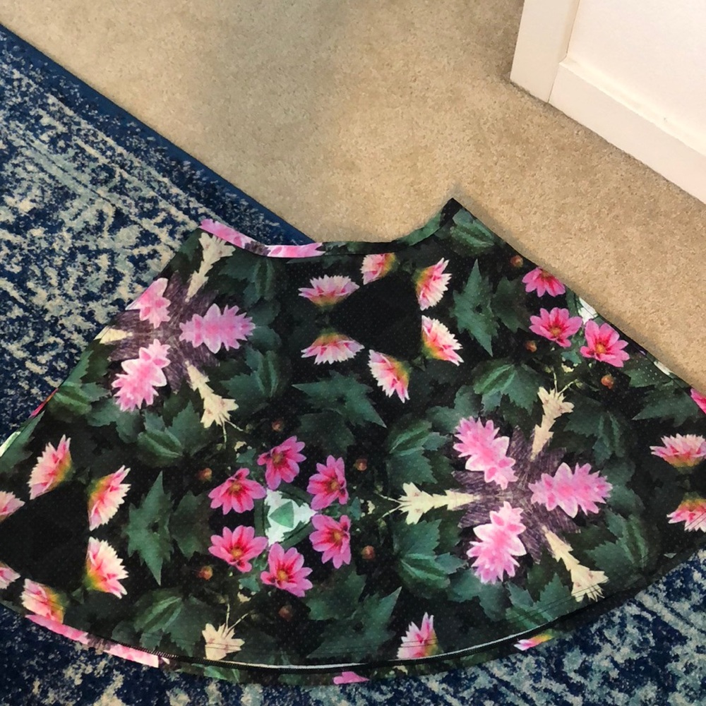 Ted Baker Floral Skater Pockets Skirt size 1 NWOT - Picture 8 of 8